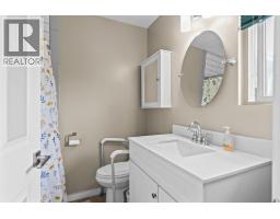 1643 Traut Court, Kelowna, BC V1P1E6 Photo 17