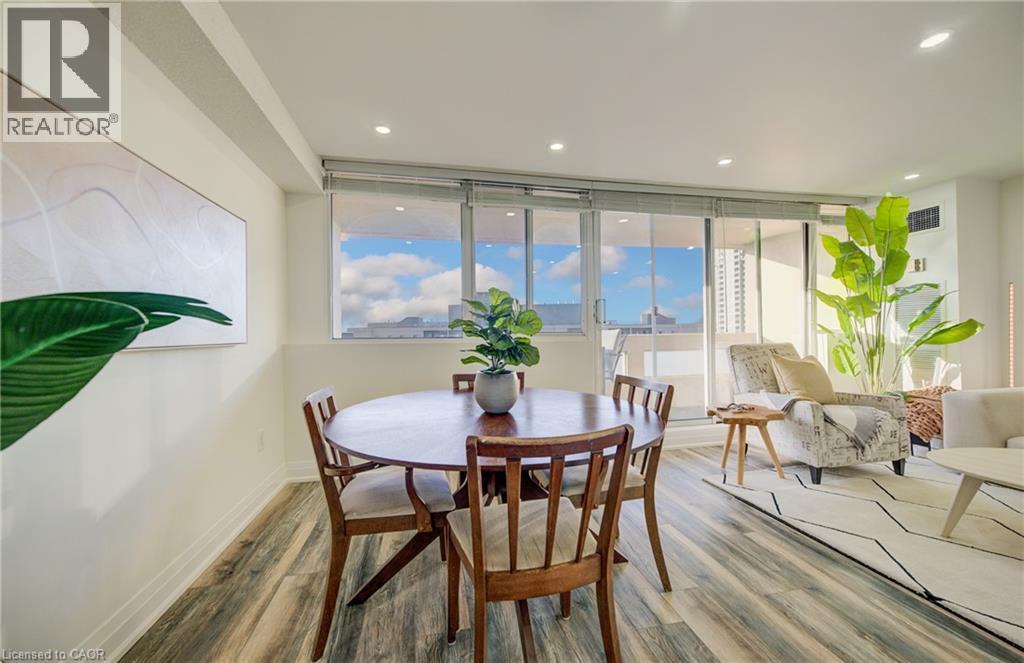 #2013 3590 KANEFF Crescent - 10