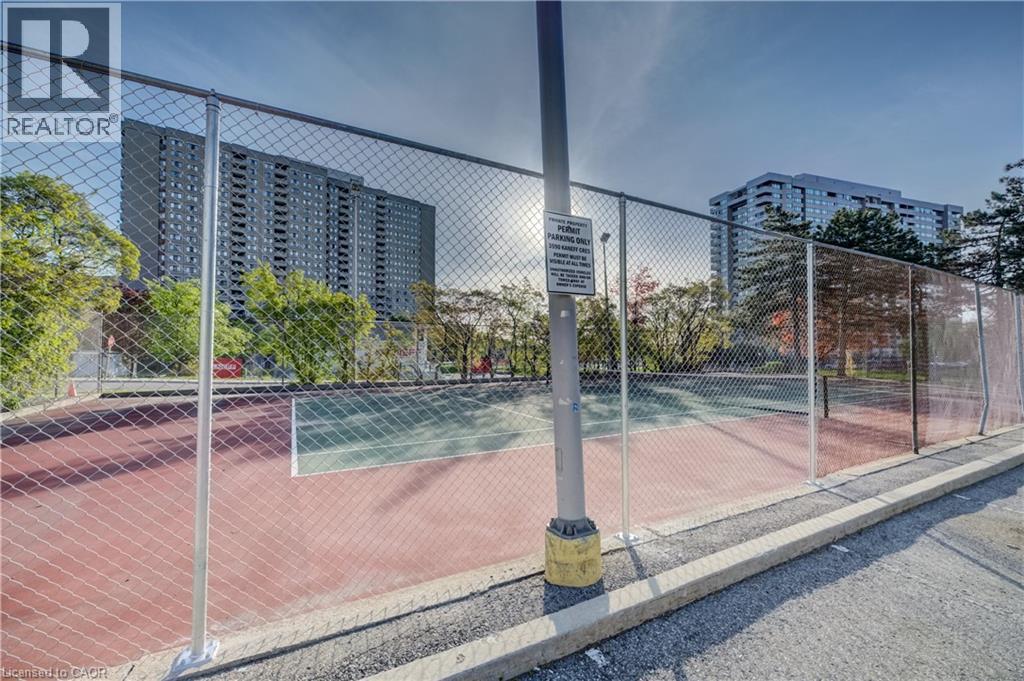 #2013 3590 KANEFF Crescent - 37