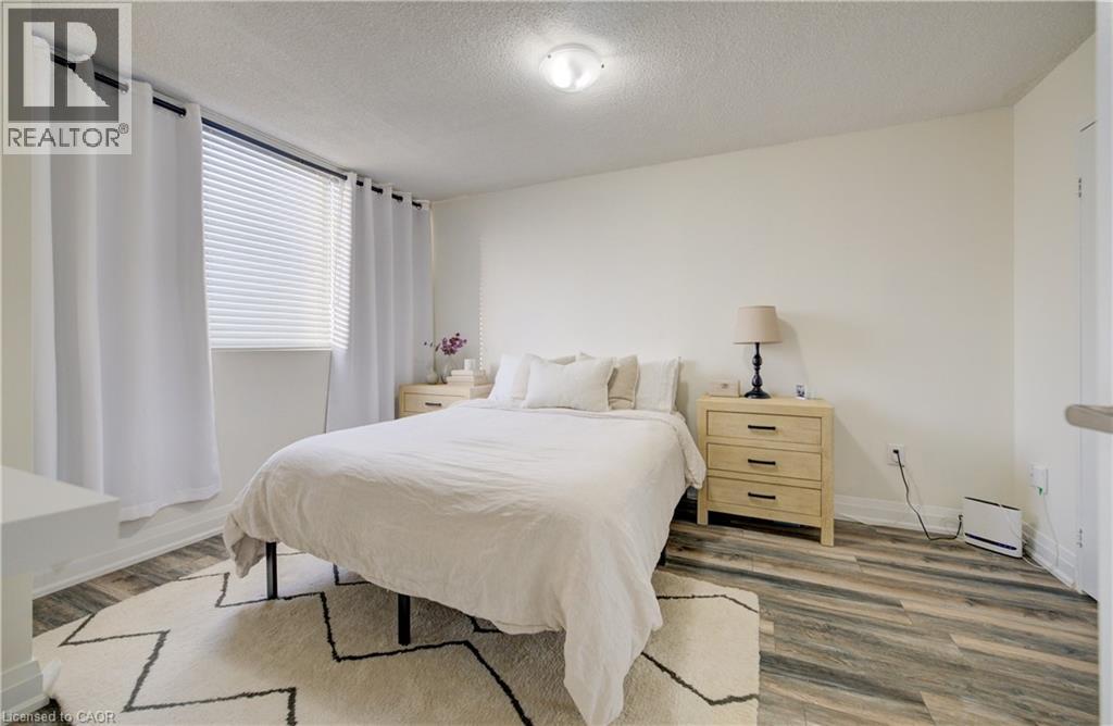 #2013 3590 KANEFF Crescent - 25