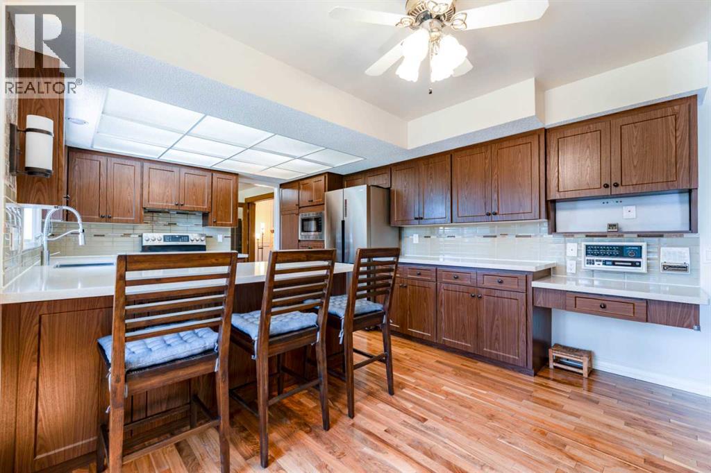 240 Canterville Drive SW - 10