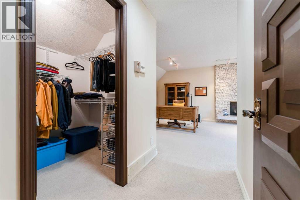 240 Canterville Drive SW - Image 21