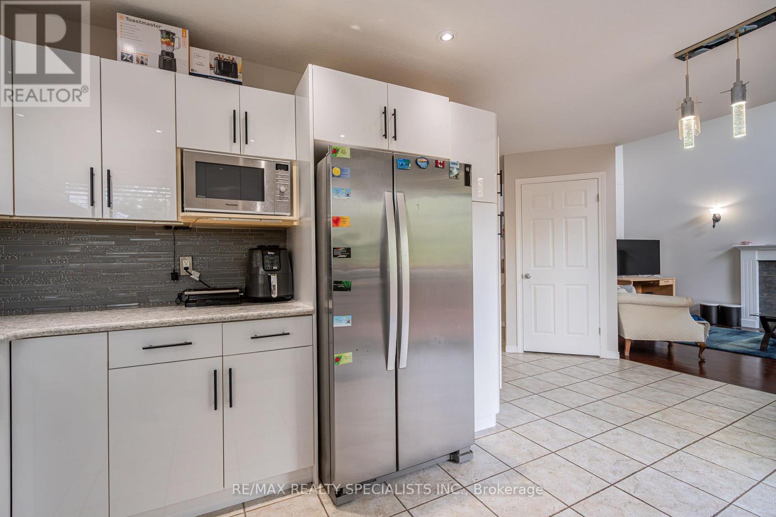 236 SUMMERFIELD DRIVE - 19