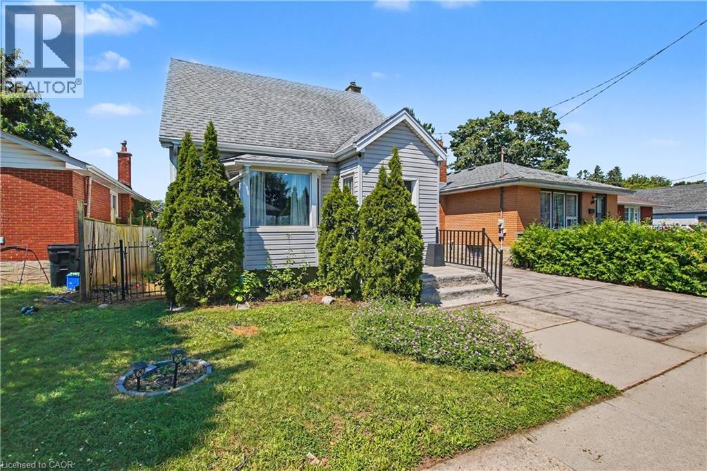 16 MERCER Road — photo 3