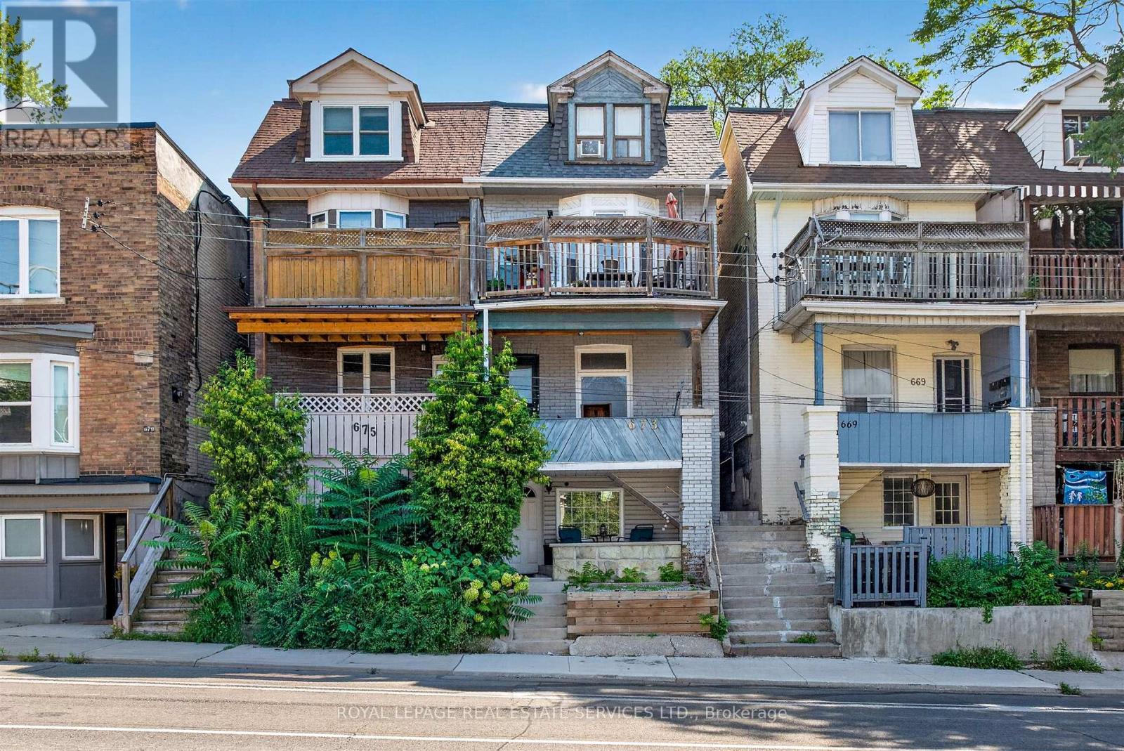 Photo of 673 Woodbine Avenue