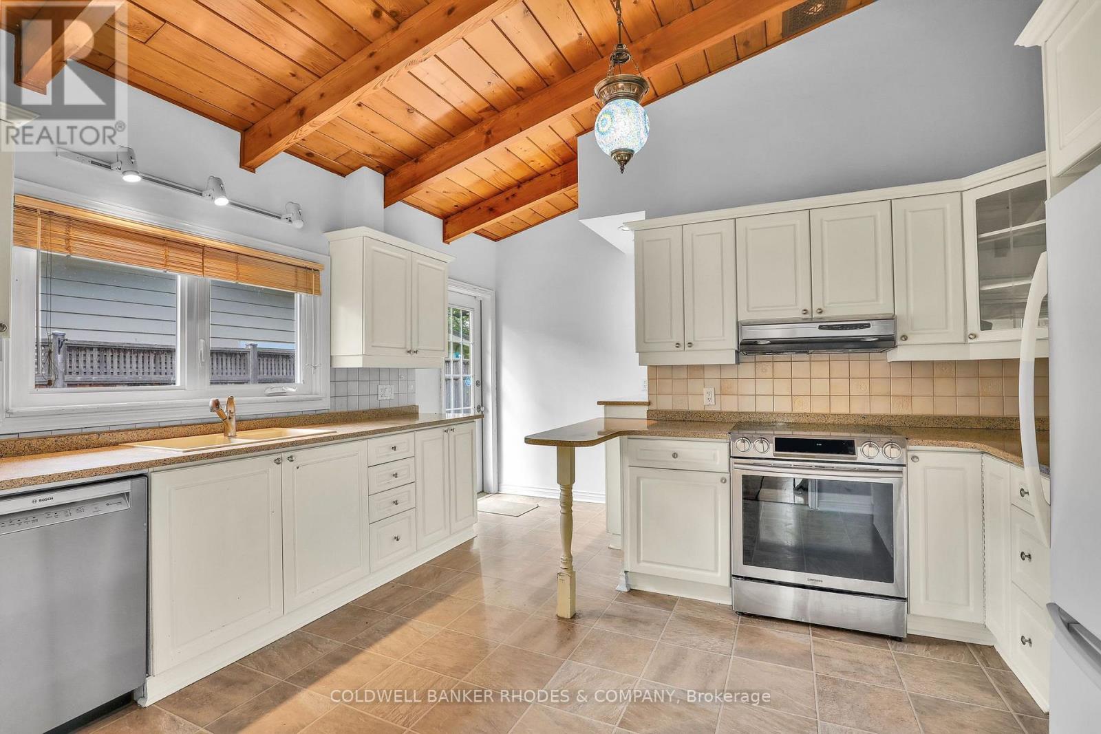 4 Bed, 2 Bath House for Rent in Ottawa – 359 MOUNTBATTEN AVENUE, Ottawa – MLS# X13654586 - Image 19
