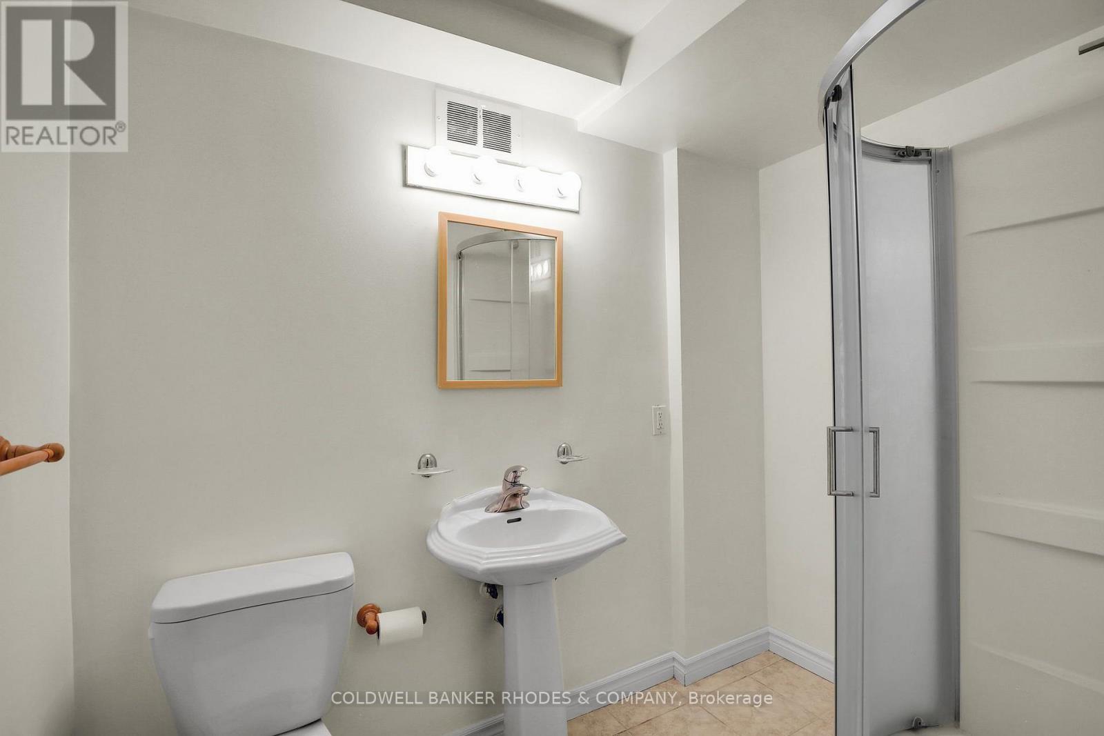 4 Bed, 2 Bath House for Rent in Ottawa – 359 MOUNTBATTEN AVENUE, Ottawa – MLS# X13654586 - Image 36