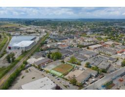 17940 Roan Place, Surrey, BC V3S5K1 Photo 12
