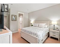 Primary Bedroom - 61 5251 Island Hwy W, Qualicum Beach, BC V9K2C1 Photo 6