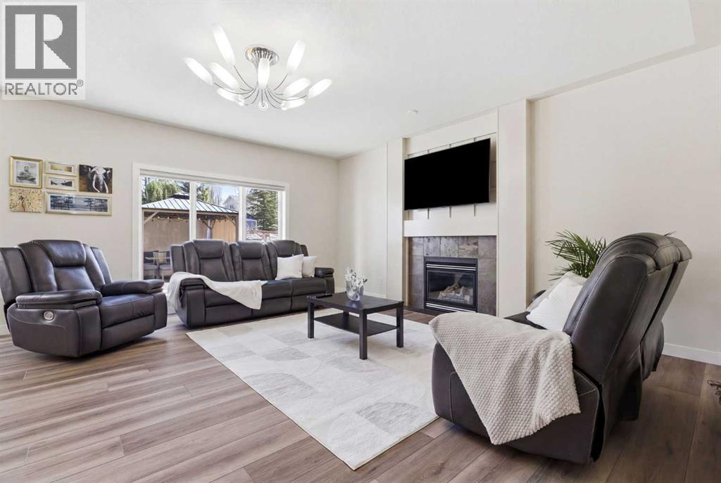 18 Royal Crest Way NW - 11