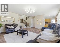 Den - 18 Royal Crest Way Nw, Calgary, AB T3G4M8 Photo 12