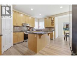Media - 18 Royal Crest Way Nw, Calgary, AB T3G4M8 Photo 17