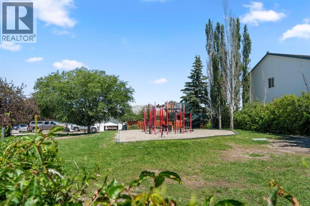 301 Strathaven Mews - 32