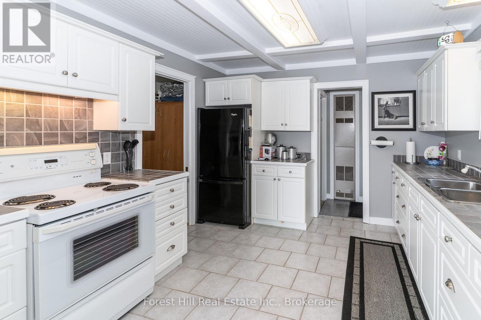 1048 WEST BLACK LAKE ROAD - Image 11