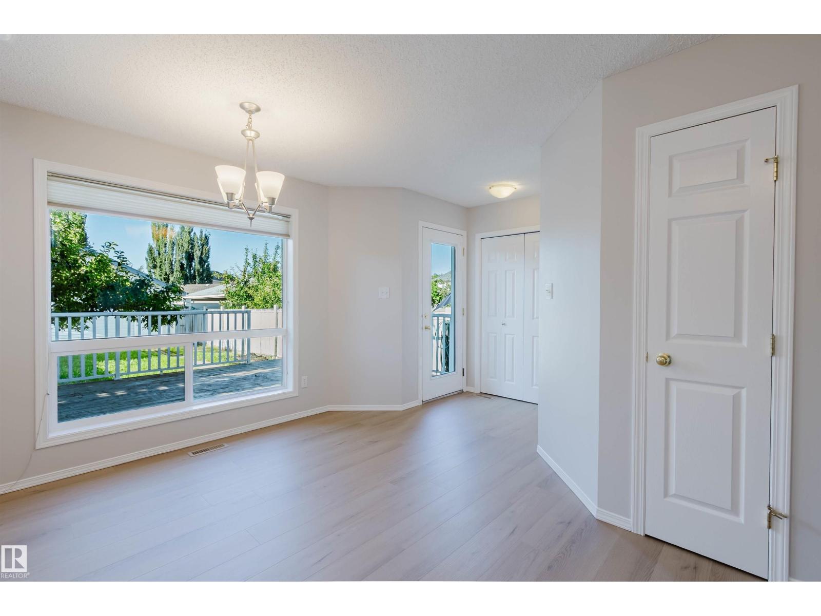 21332 89 AV NW - Image 10