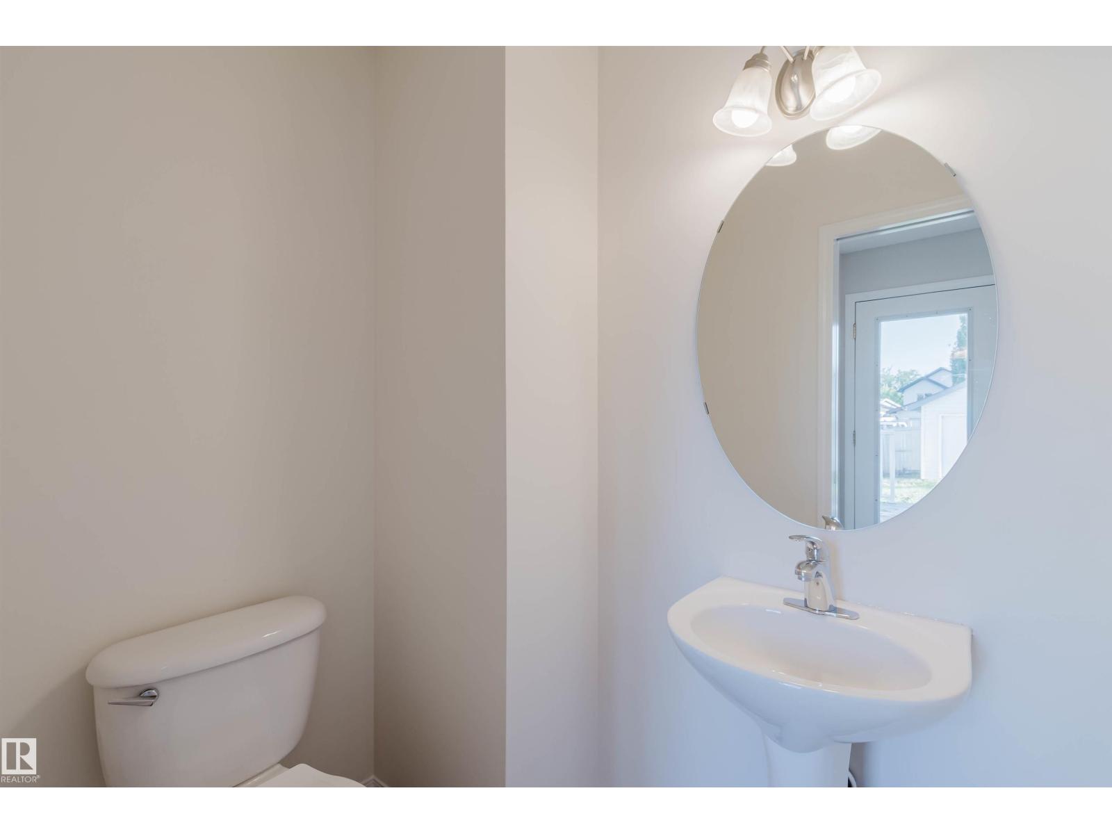 21332 89 AV NW - 11