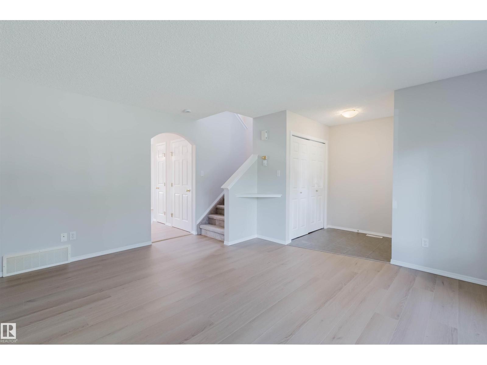 21332 89 AV NW - Image 6