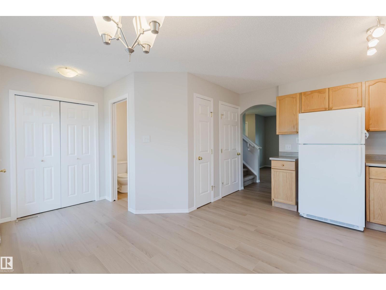 21332 89 AV NW - Image 9