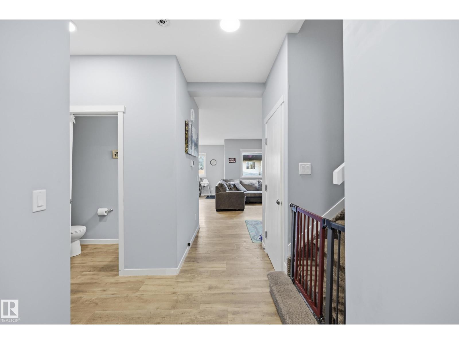 22135 96 AV NW - Image 6