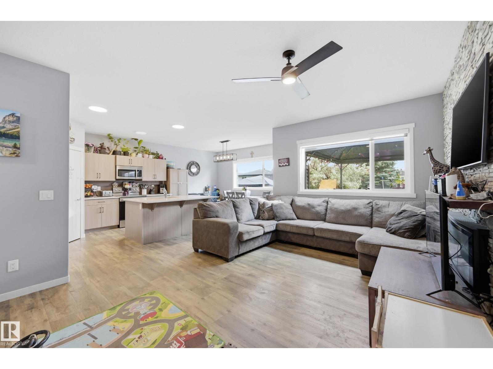 22135 96 AV NW - Image 7