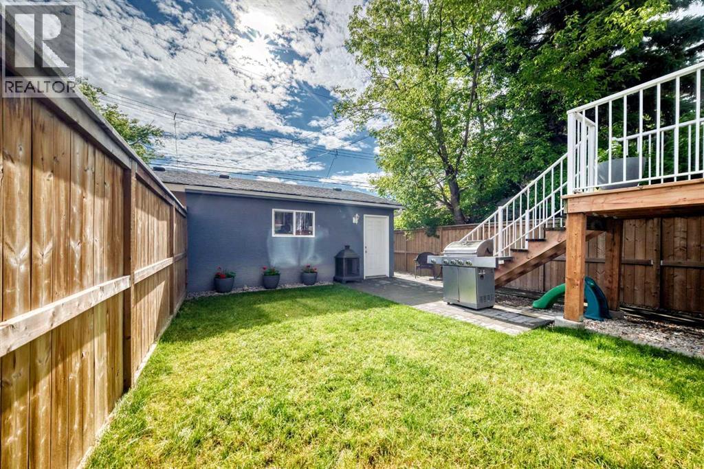 1416 43 Street SW - Image 36