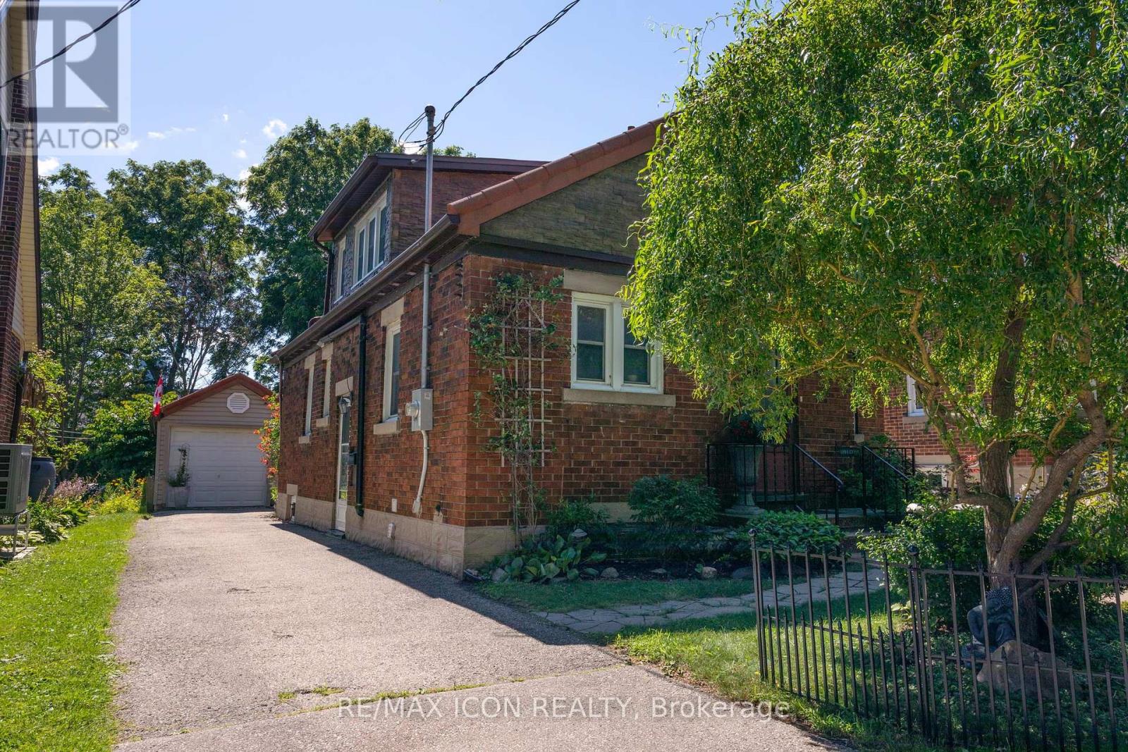 299 PARK STREET — photo 3