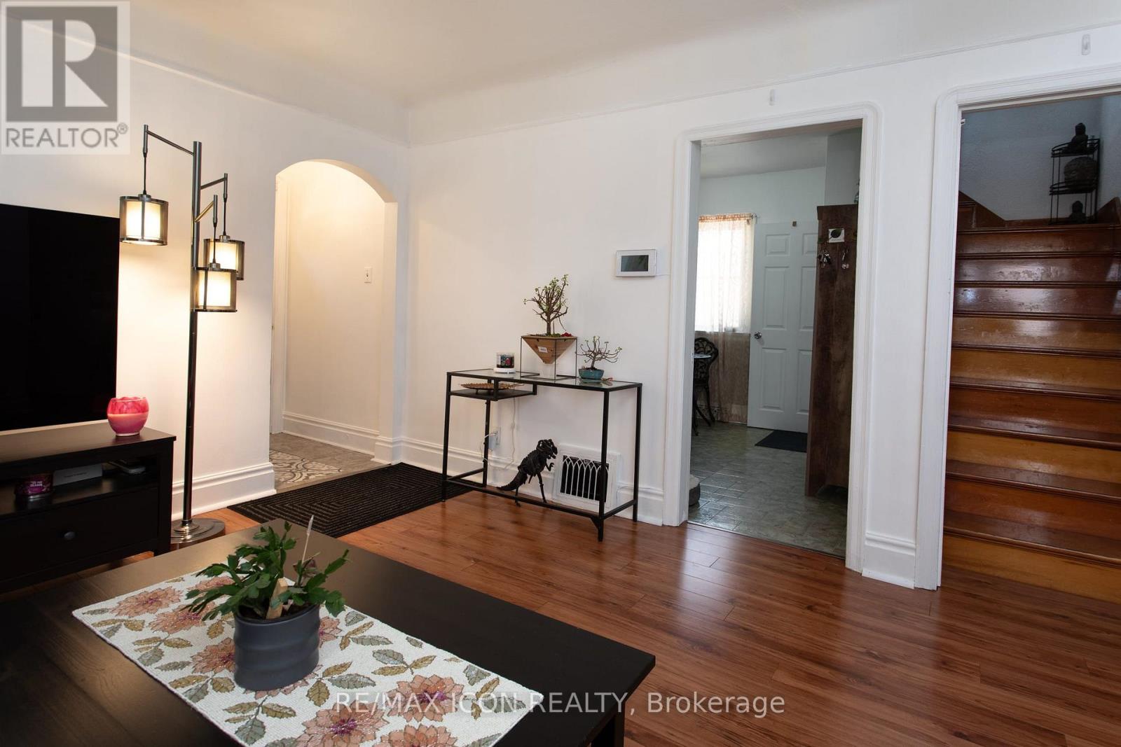 299 PARK STREET - 8