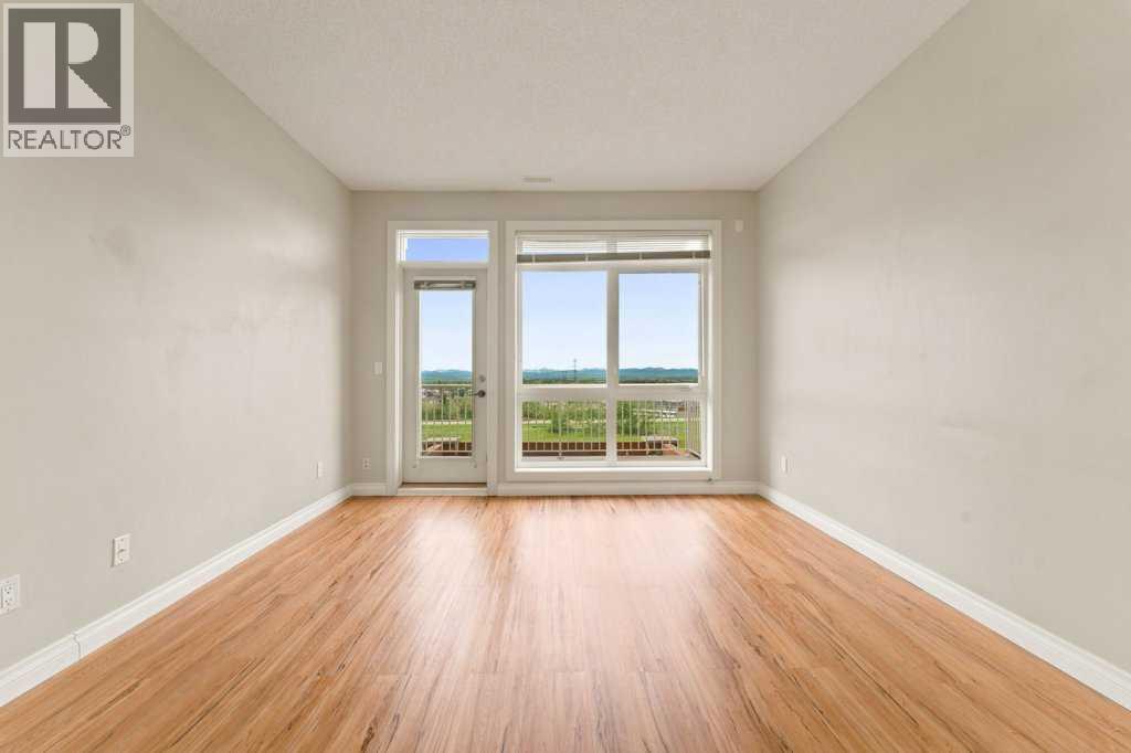 #11 133 Rockyledge View NW - 9