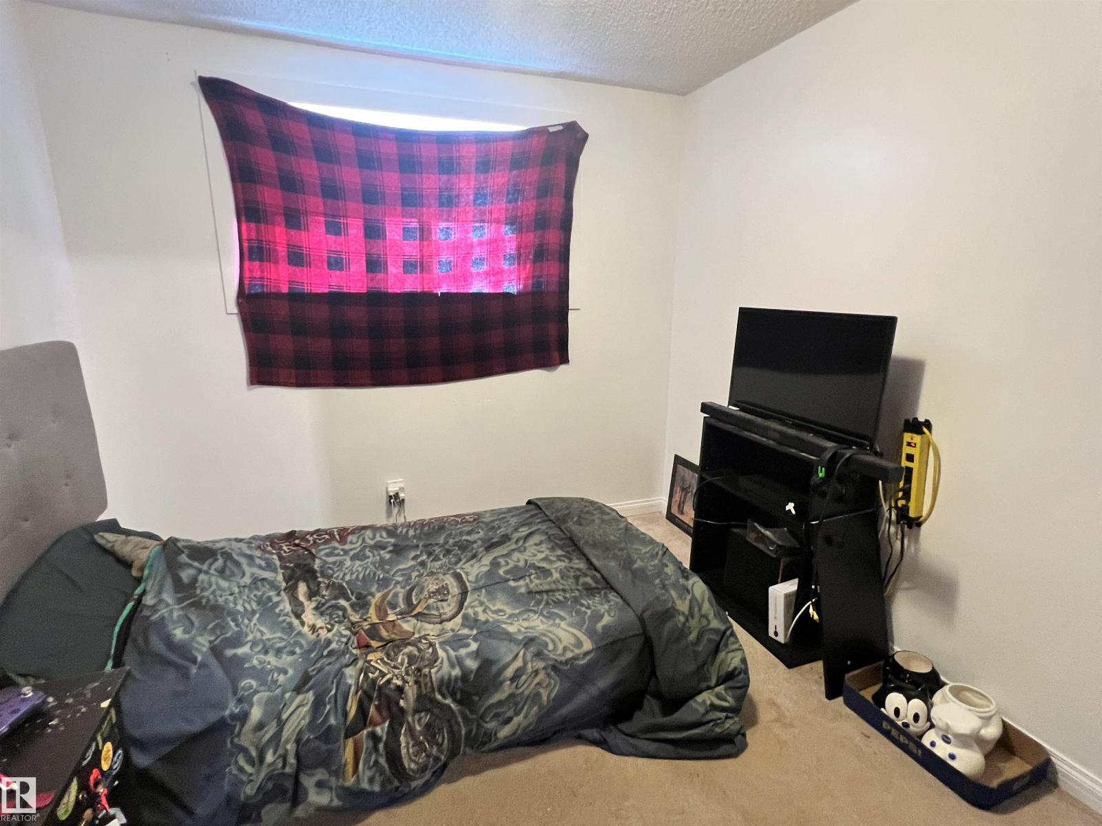 9305 97 AV - Image 19