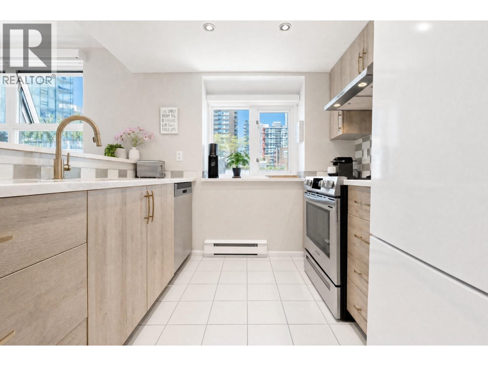 1 Bed, 1 Bath House for Sale in Vancouver – B901 1331 HOMER STREET, Vancouver – MLS# R3152817 - Image 21