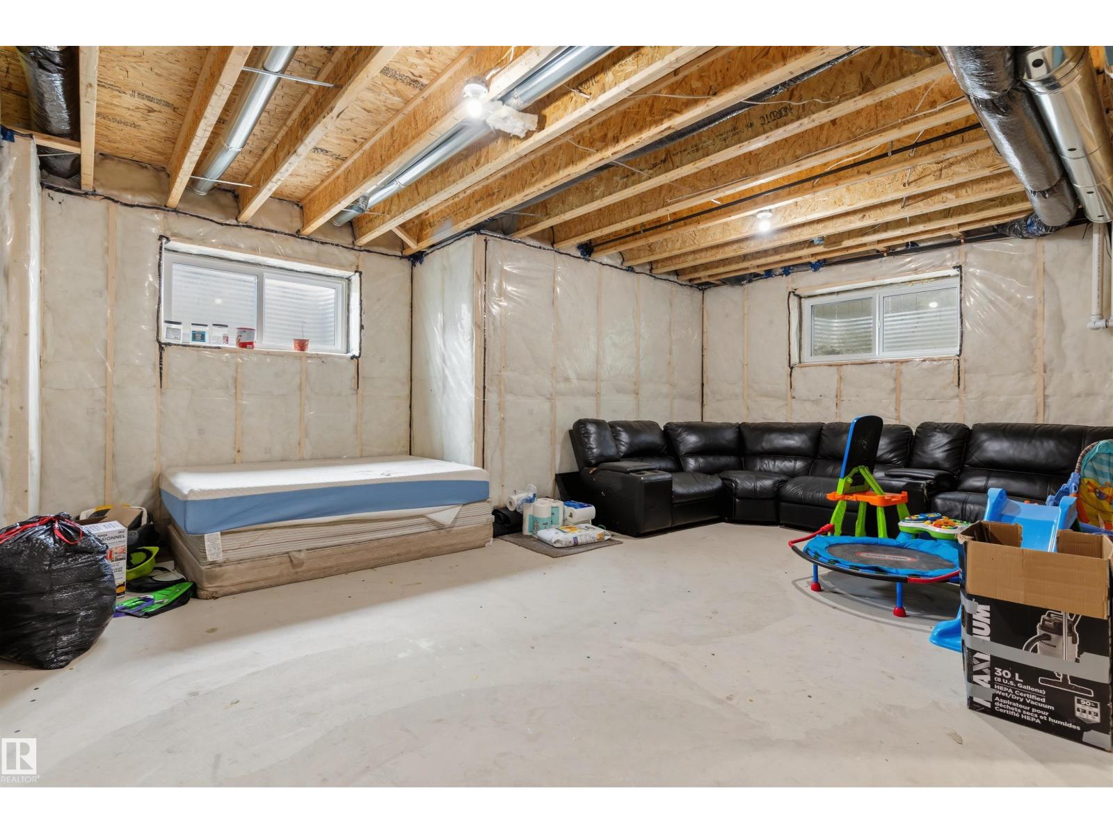 3606 41 AVE - Image 29