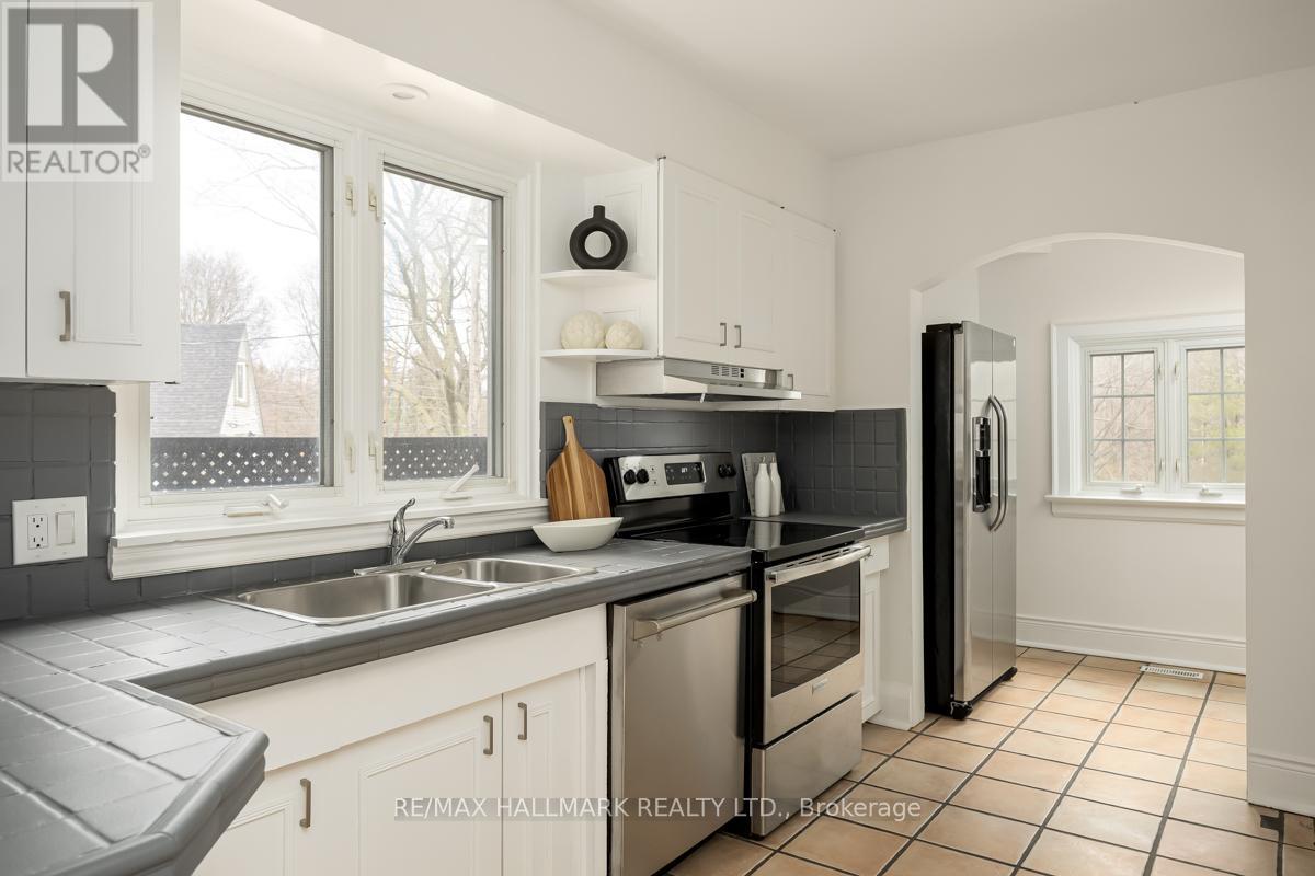 167 WELLAND AVENUE - 8
