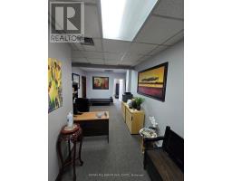 305 - 101 Dundas Street W, Whitby, ON L1N2M2 Photo 10