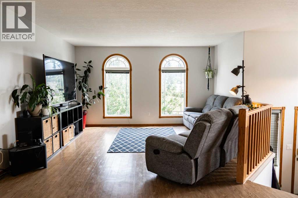 382 Skogg Avenue - 3
