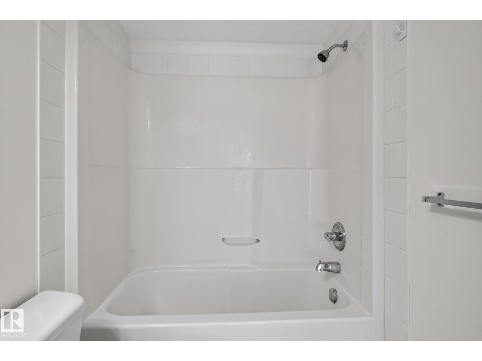 #214 630 MCALLISTER LO SW - 26