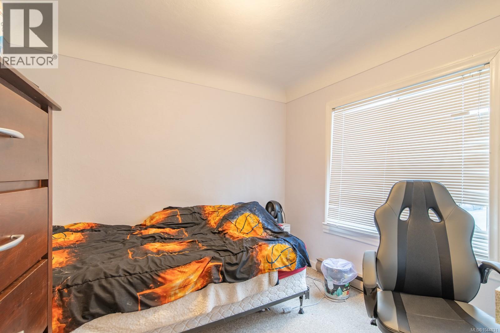 611 First St - Image 14