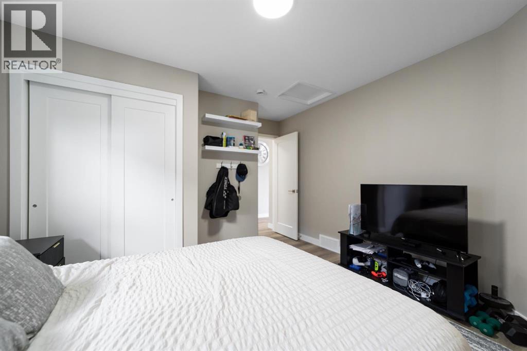 4428 74 Street - Photo 18