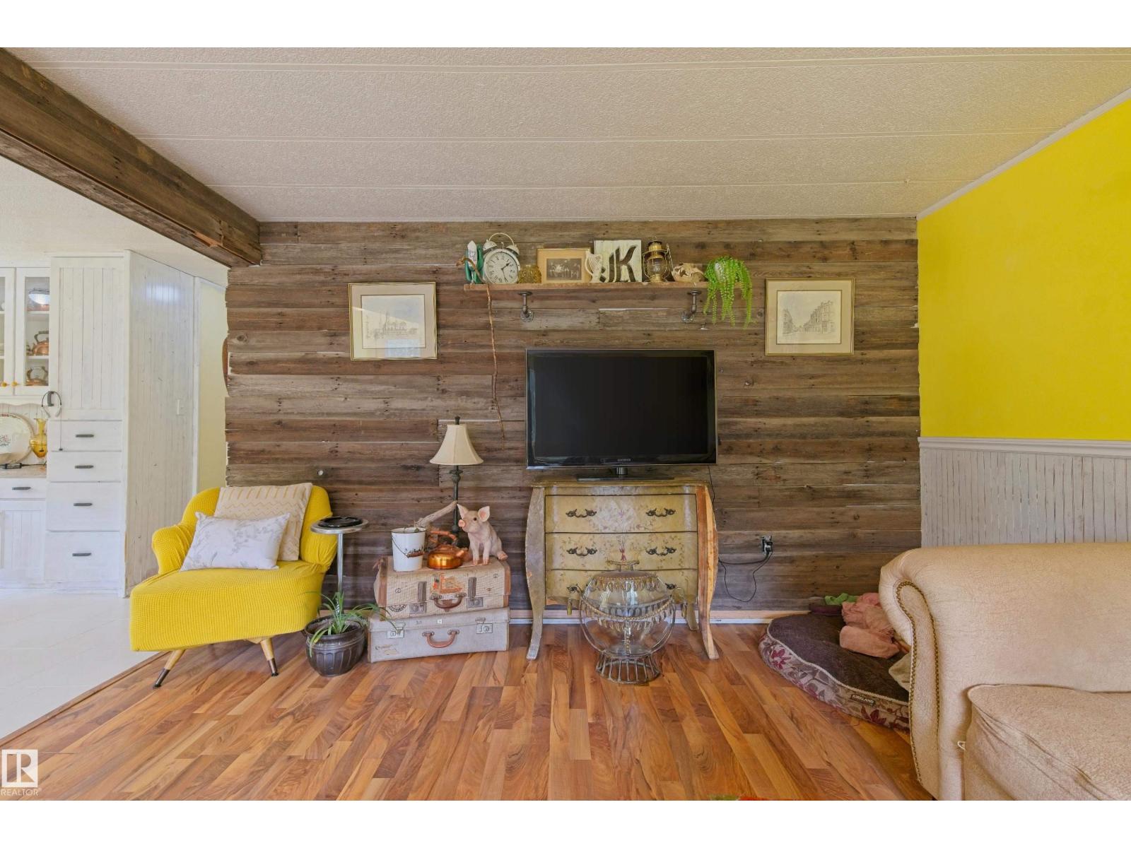 5318 Twp Rd 612 - 13
