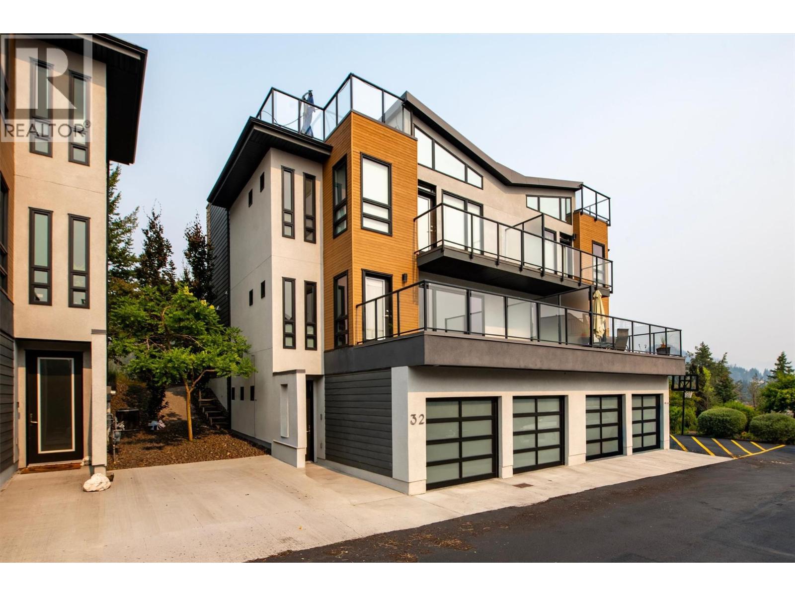 #32 1818 Peak Point Court - 1