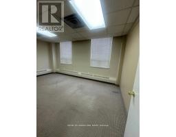 300 - 101 Dundas Street W, Whitby, ON L1N2M2 Photo 7