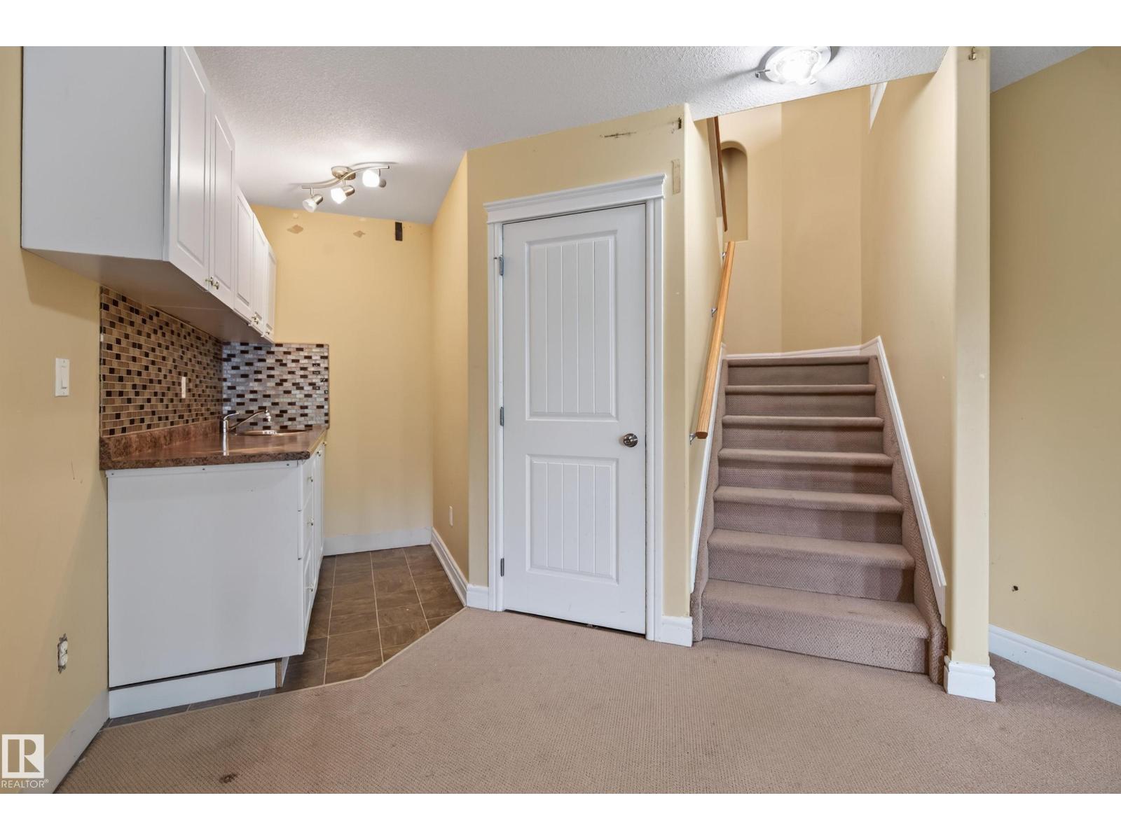 25 NORMANDEAU CR - Image 33