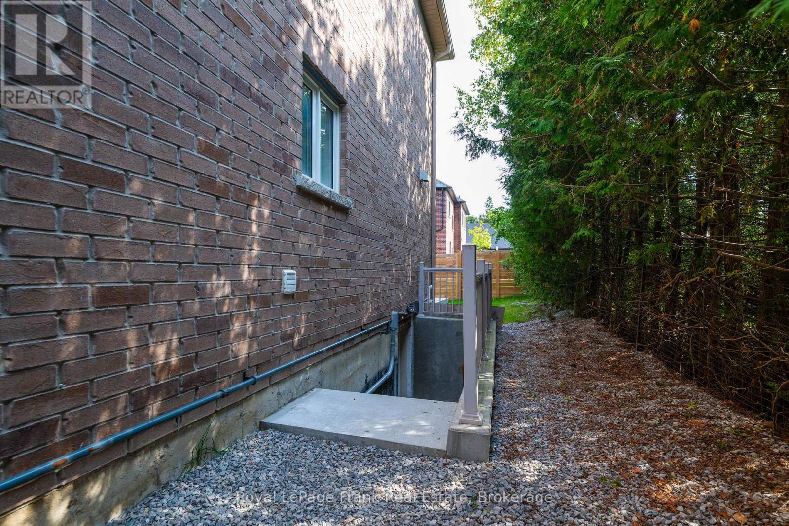 3B GEORGE STREET - 47