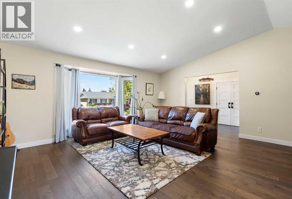 44 Sunmount Crescent Southeast - Photo 8