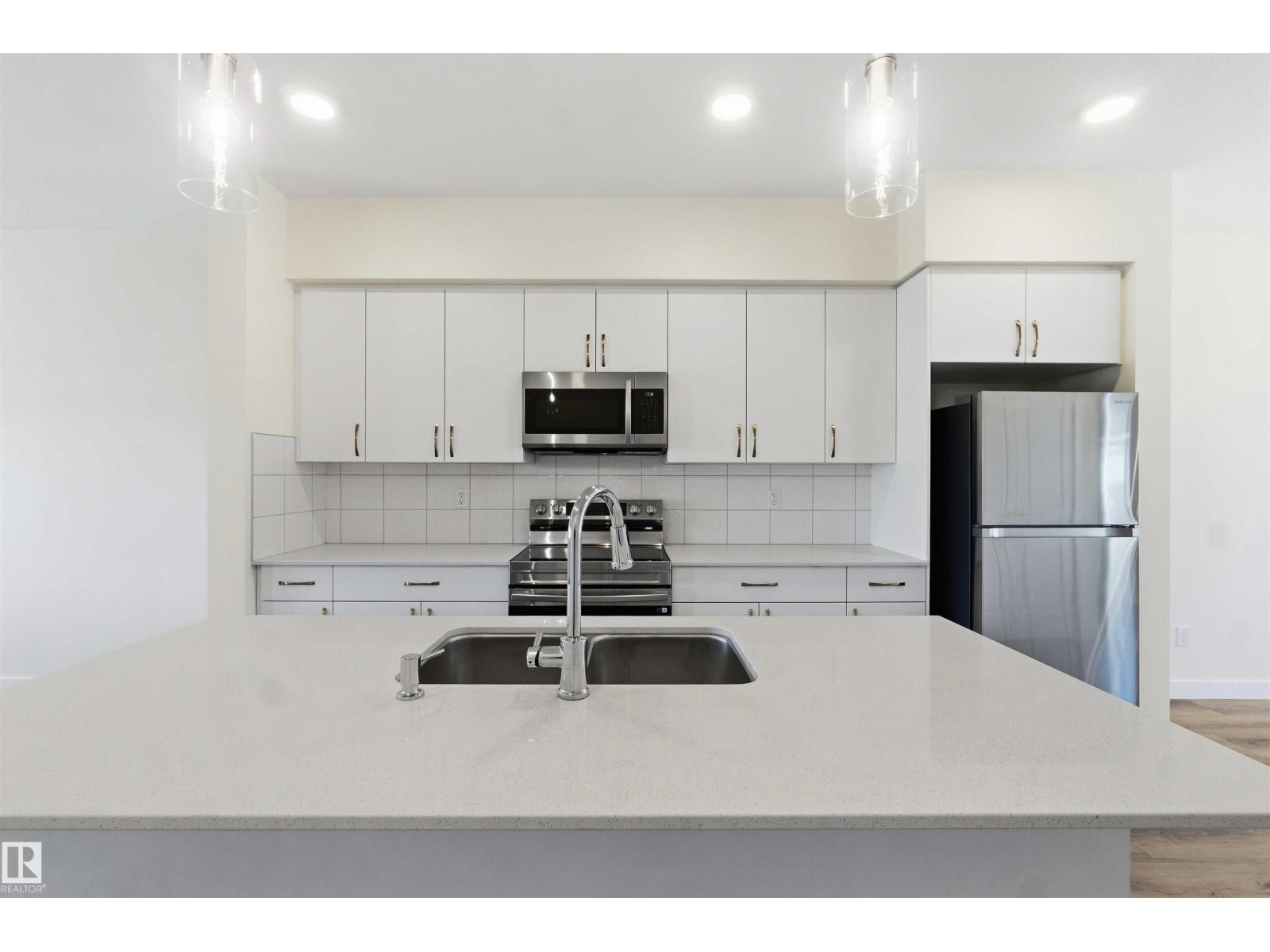 4582 WARBLER LO NW - 16
