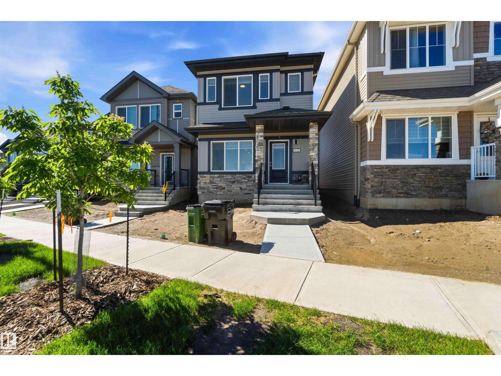 4582 WARBLER LO NW - 2