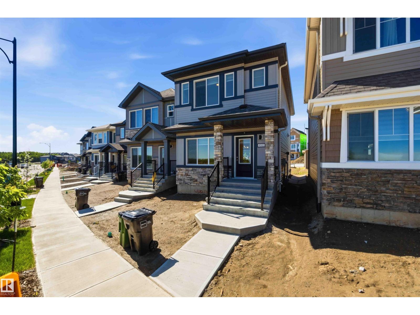 4582 WARBLER LO NW - 3