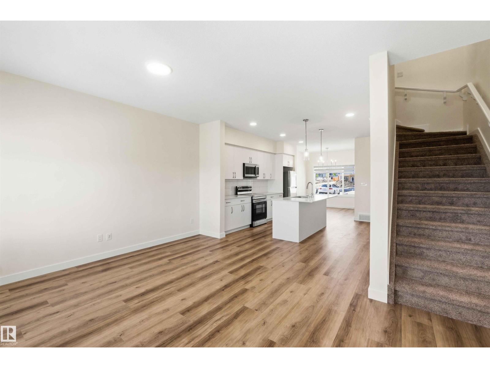 4582 WARBLER LO NW - 6