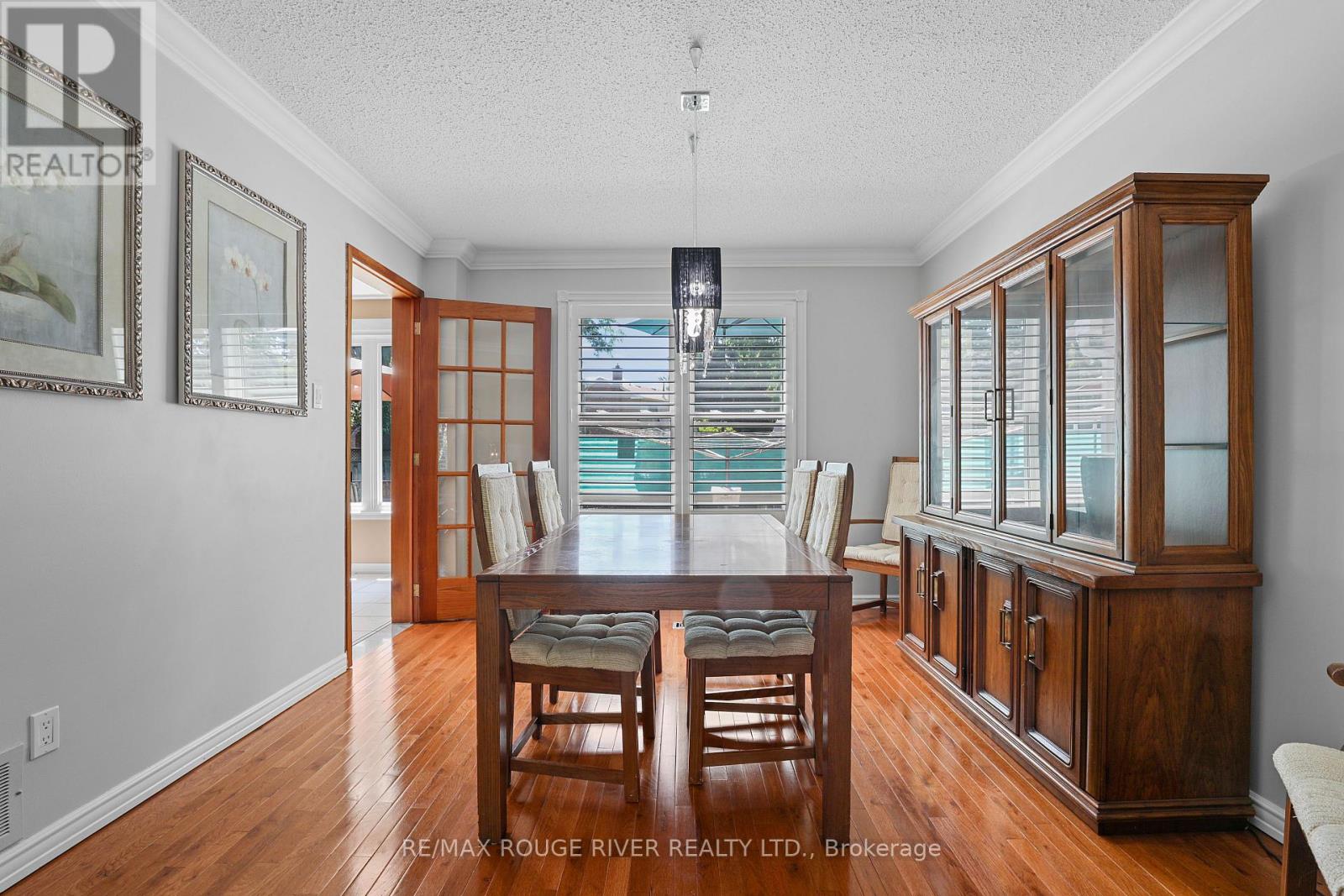 11 CANMORE BOULEVARD - 18