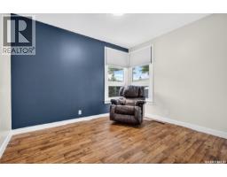 1142 Elgin Avenue, Moose Jaw, SK S6H4H1 Photo 28
