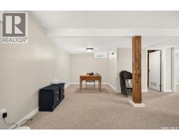 1142 Elgin Avenue, Moose Jaw, SK S6H4H1 Photo 34
